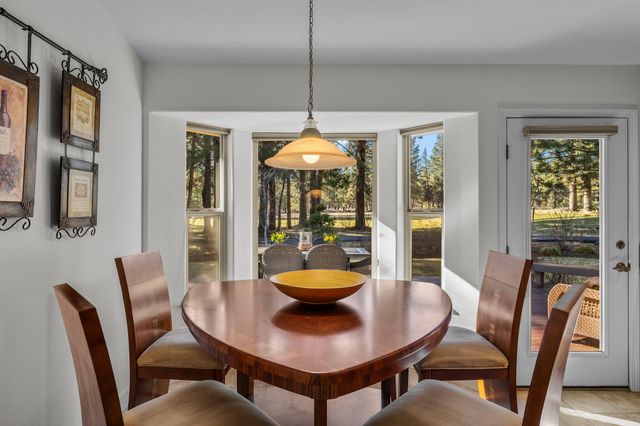 60749 Golf Village Loop, Bend, OR 97702