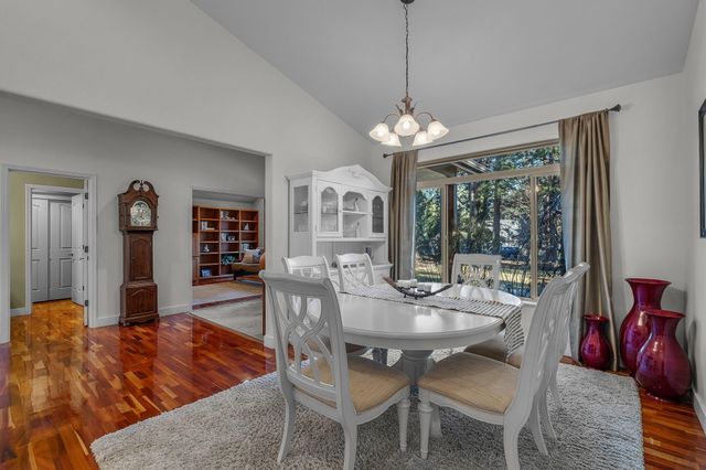 60749 Golf Village Loop, Bend, OR 97702