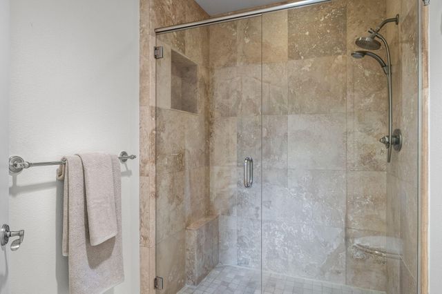 60749 Golf Village Loop, Bend, OR 97702