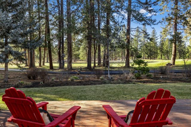 60749 Golf Village Loop, Bend, OR 97702