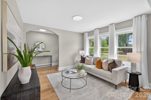 116 Middleton Avenue, Matthews, NC 28104