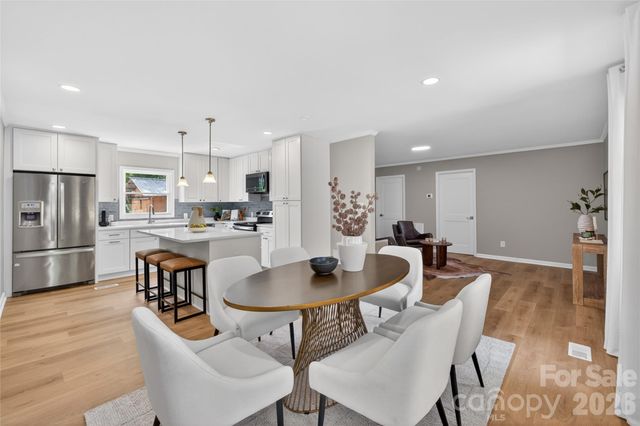 116 Middleton Avenue, Matthews, NC 28104