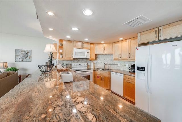 6745 Seacomber Dr 203, Port Aransas, TX 78373