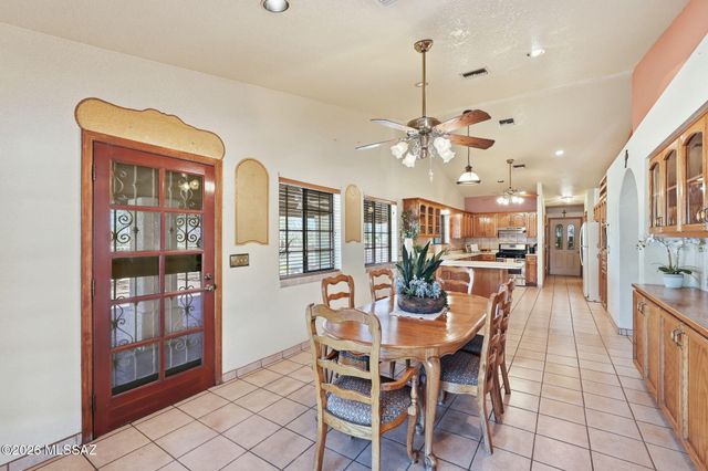 1430 W Via Ventajosa, Sahuarita, AZ 85629