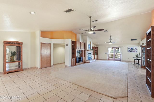 1430 W Via Ventajosa, Sahuarita, AZ 85629