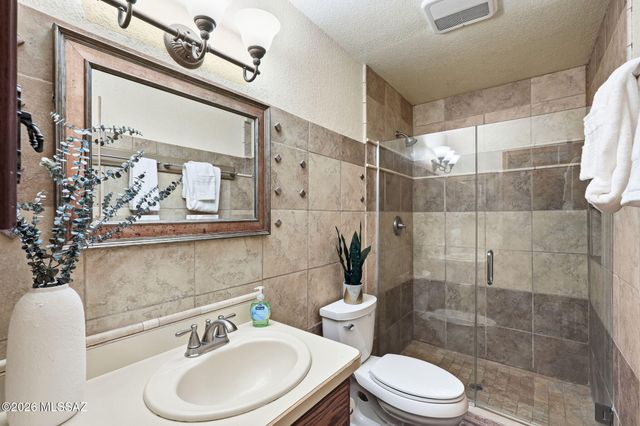 1430 W Via Ventajosa, Sahuarita, AZ 85629