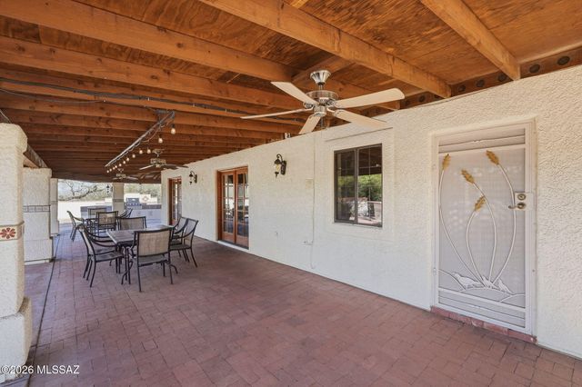 1430 W Via Ventajosa, Sahuarita, AZ 85629