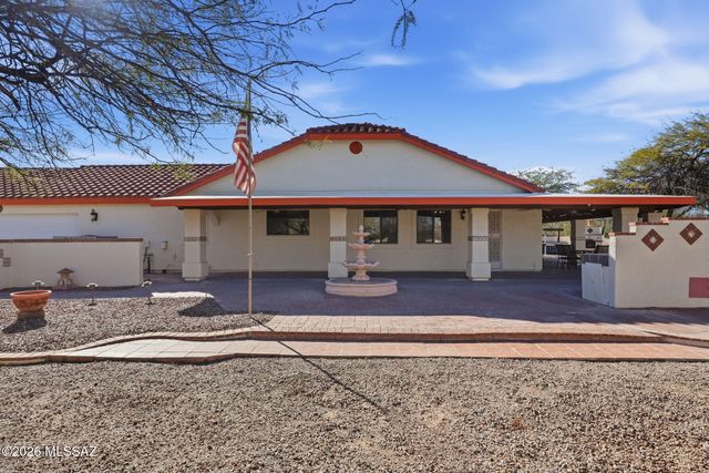 1430 W Via Ventajosa, Sahuarita, AZ 85629