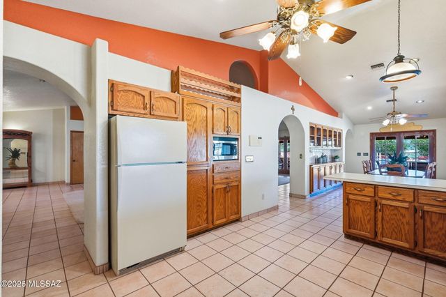 1430 W Via Ventajosa, Sahuarita, AZ 85629