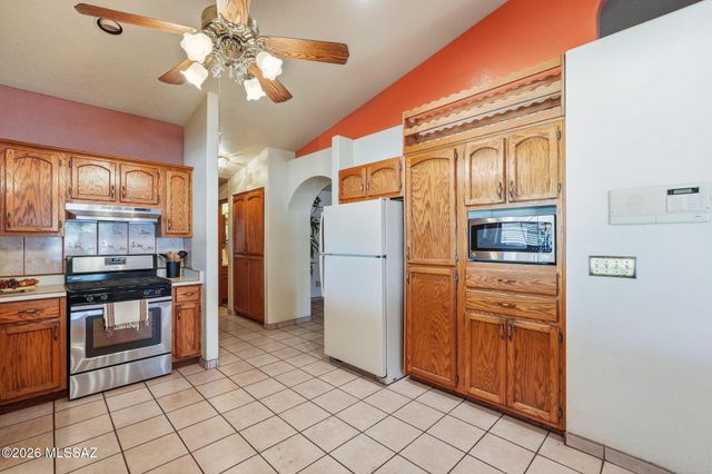 1430 W Via Ventajosa, Sahuarita, AZ 85629