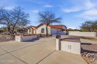 1430 W Via Ventajosa, Sahuarita, AZ 85629