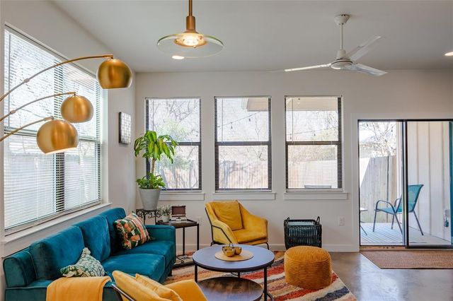 4702 Leslie Ave A, Austin, TX 78721