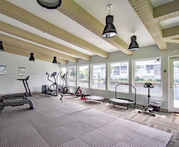 2771 Taft St 411, Hollywood, FL 33020