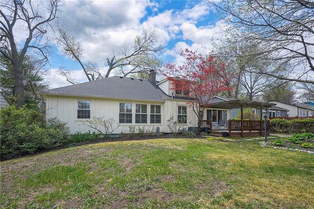 4712 W 77th Street, Prairie Village, KS 66208