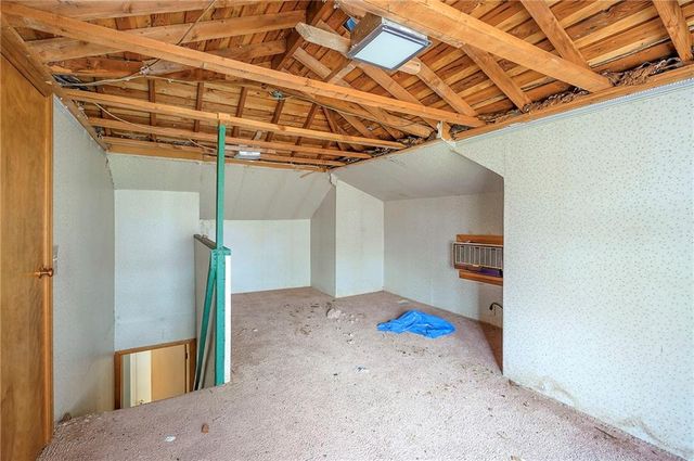4712 W 77th Street, Prairie Village, KS 66208