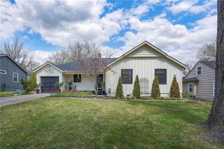 4712 W 77th Street, Prairie Village, KS 66208