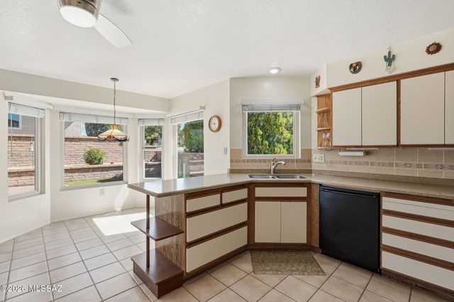 1741 E Chalk Creek Court, Oro Valley, AZ 85755