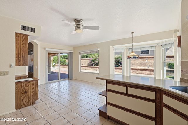 1741 E Chalk Creek Court, Oro Valley, AZ 85755