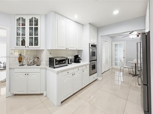 8695 SW 110th St, Miami, FL 33156