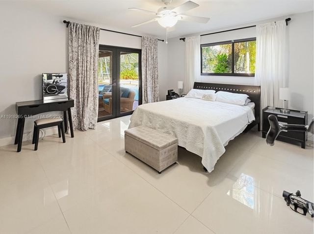 8695 SW 110th St, Miami, FL 33156