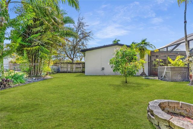 8695 SW 110th St, Miami, FL 33156