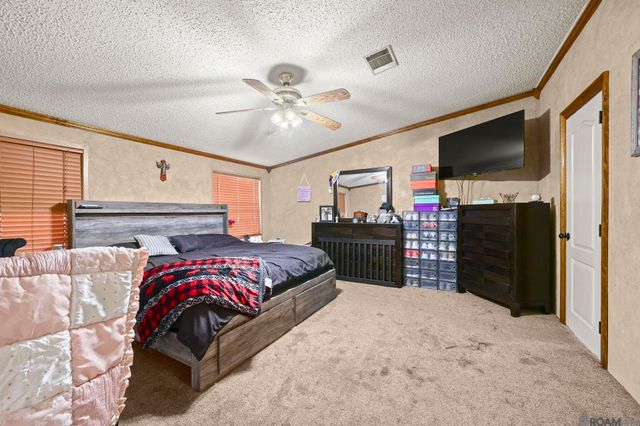 32324 Lockslie Dr, Denham Springs, LA 70706