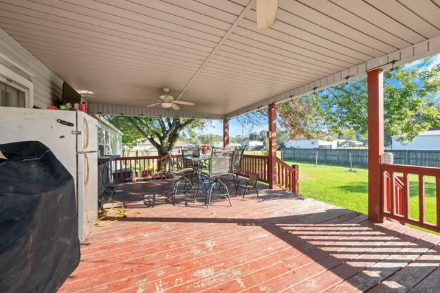 32324 Lockslie Dr, Denham Springs, LA 70706