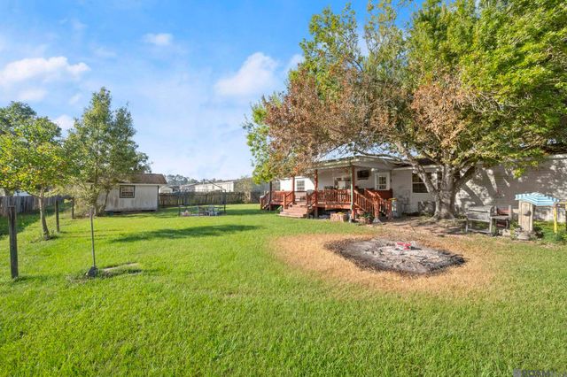 32324 Lockslie Dr, Denham Springs, LA 70706