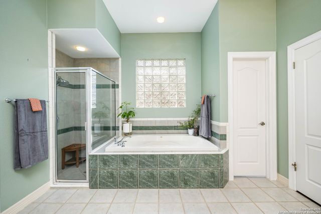 12415 winding, San Antonio, TX 78230