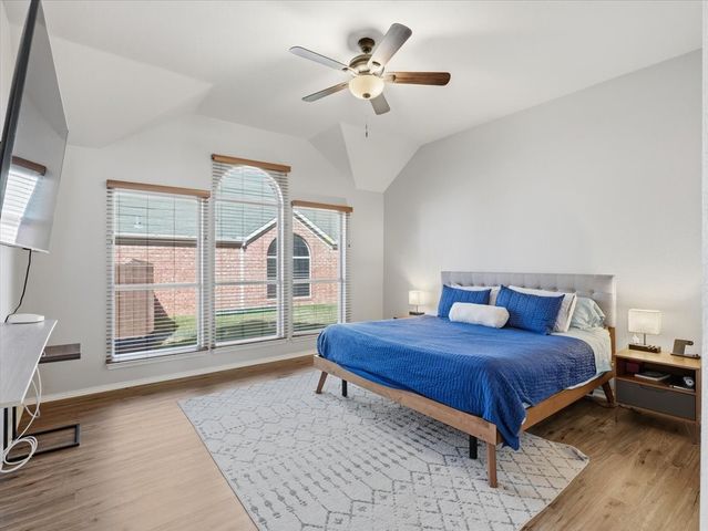 1316 Pelham Lane, Lewisville, TX 75077