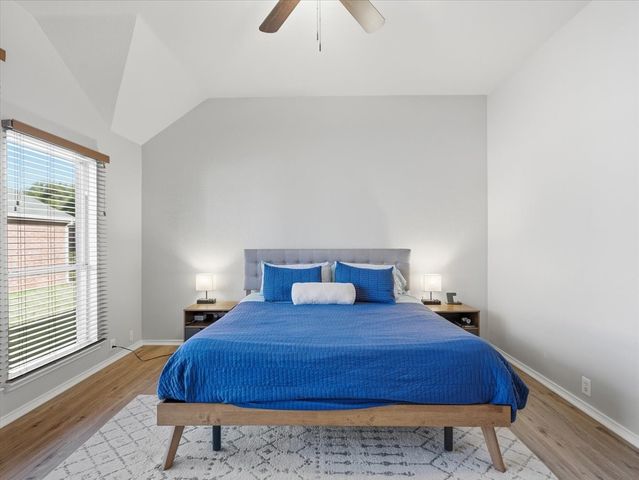 1316 Pelham Lane, Lewisville, TX 75077