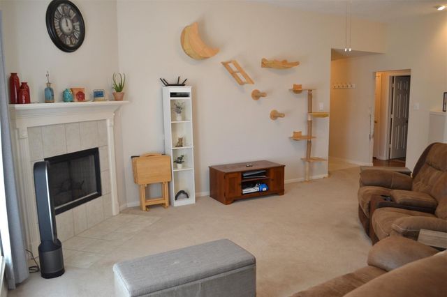 121 Golfview Drive, Conroe, TX 77356