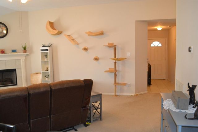 121 Golfview Drive, Conroe, TX 77356