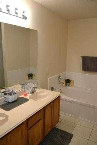 121 Golfview Drive, Conroe, TX 77356