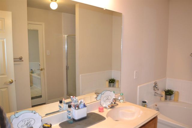 121 Golfview Drive, Conroe, TX 77356