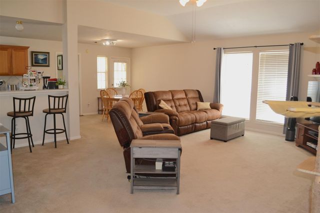 121 Golfview Drive, Conroe, TX 77356