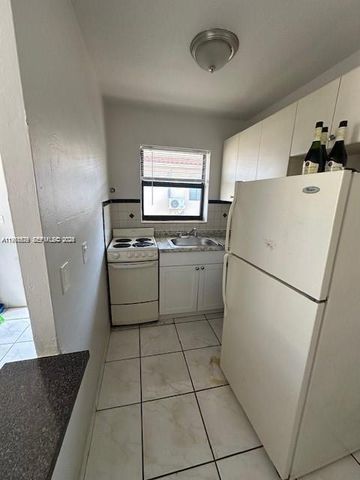110 W 26th St 6, Hialeah, FL 33010