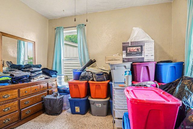 107 N Grand Boulevard, Osceola, IN 46561