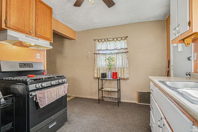 107 N Grand Boulevard, Osceola, IN 46561