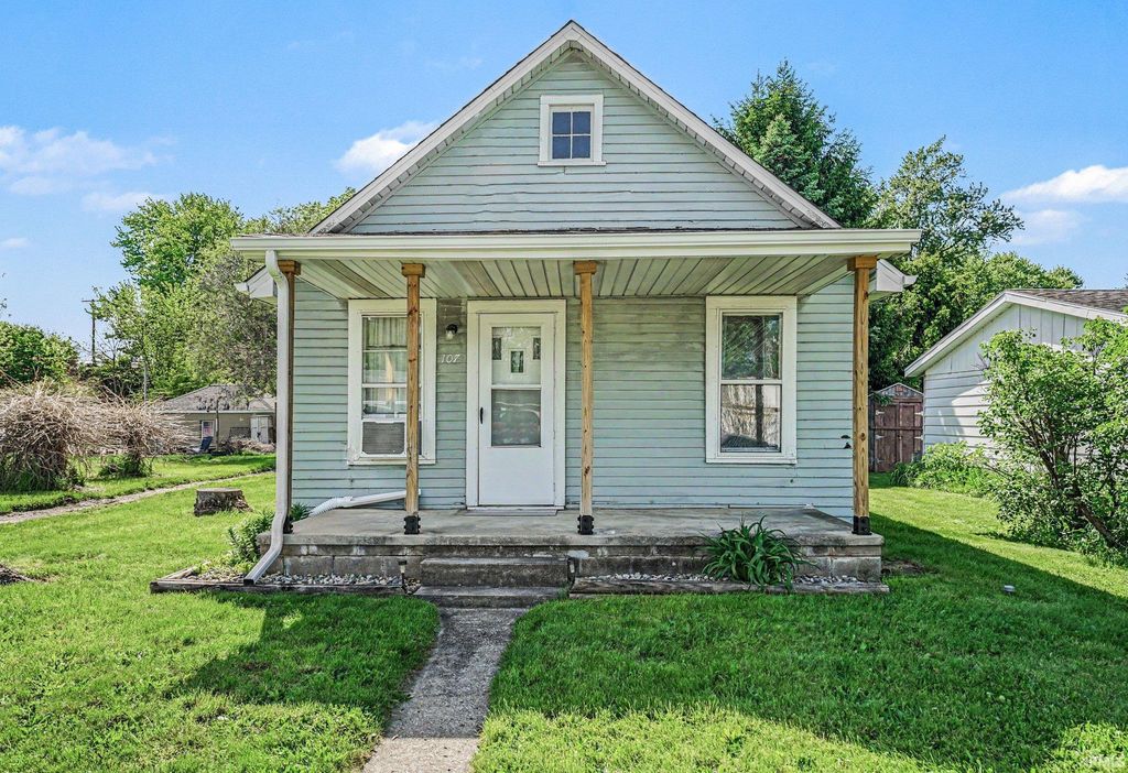 107 N Grand Boulevard, Osceola, IN 46561