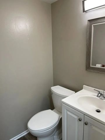 7609 Bristol Lane E, Hanover Park, IL 60133