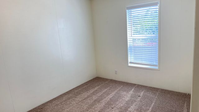 8401 Old Stage Road UNIT 27, Central Point, OR 97502