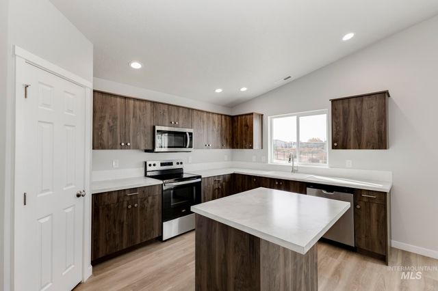 1776 W Unforgettable St, Meridian, ID 83642