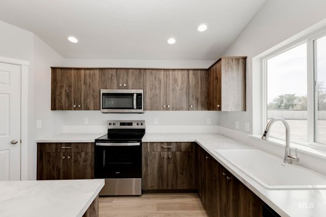 1776 W Unforgettable St, Meridian, ID 83642