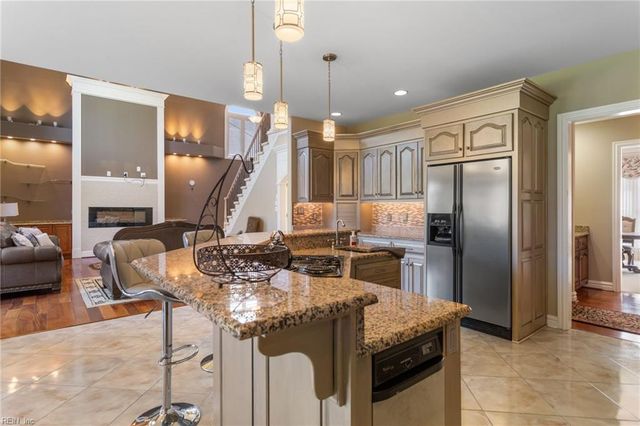 13 Southall LNDG, Hampton, VA 23664