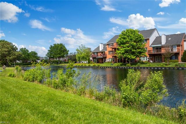 13 Southall LNDG, Hampton, VA 23664