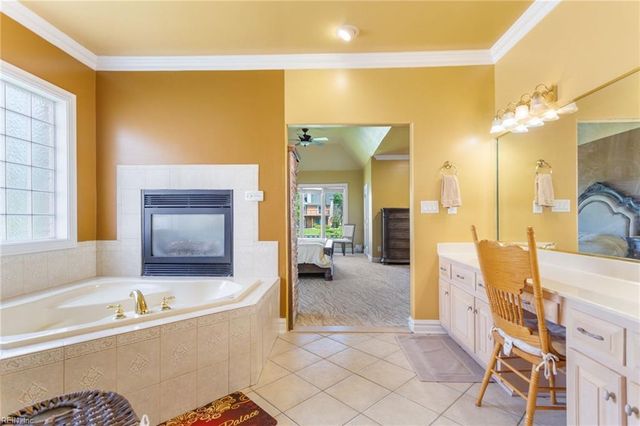 13 Southall LNDG, Hampton, VA 23664