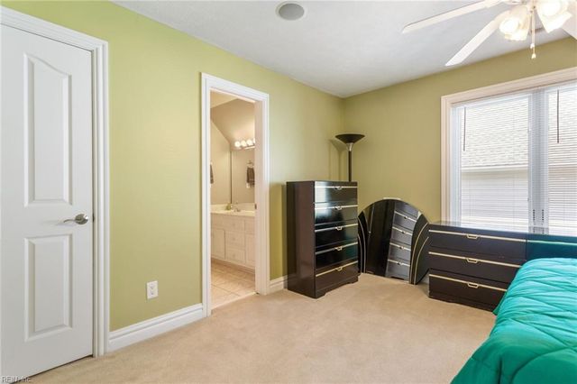 13 Southall LNDG, Hampton, VA 23664