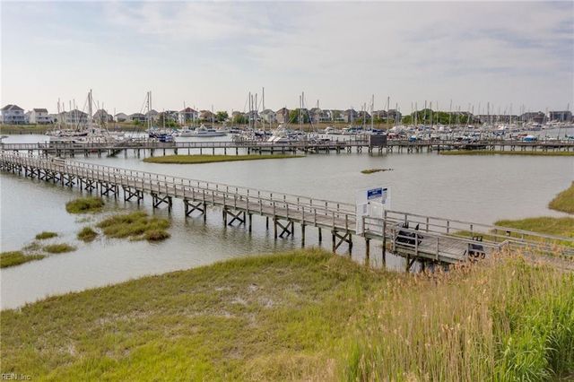 13 Southall LNDG, Hampton, VA 23664