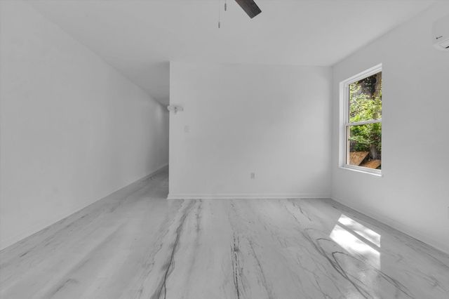 1704 OAKWOOD ST, Memphis, TN 38108